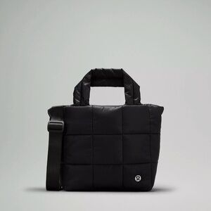 lululemon Quilted Grid Tote Bag Mini - Black
